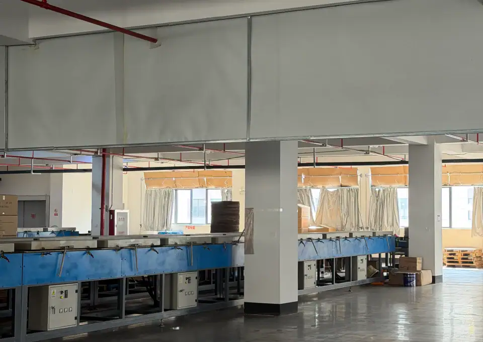 Industrial laundry or dishwashing area with multiple sinks and cleaning stations. The space features large stainless steel sinks, industrial equipment, and a spacious layout suitable for commercial cl.
