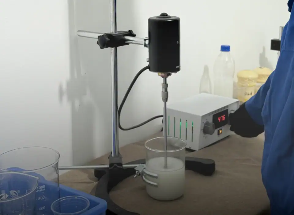 Laboratory magnetic stirrer with digital control for precise mixing in scientific research and laboratory settings.